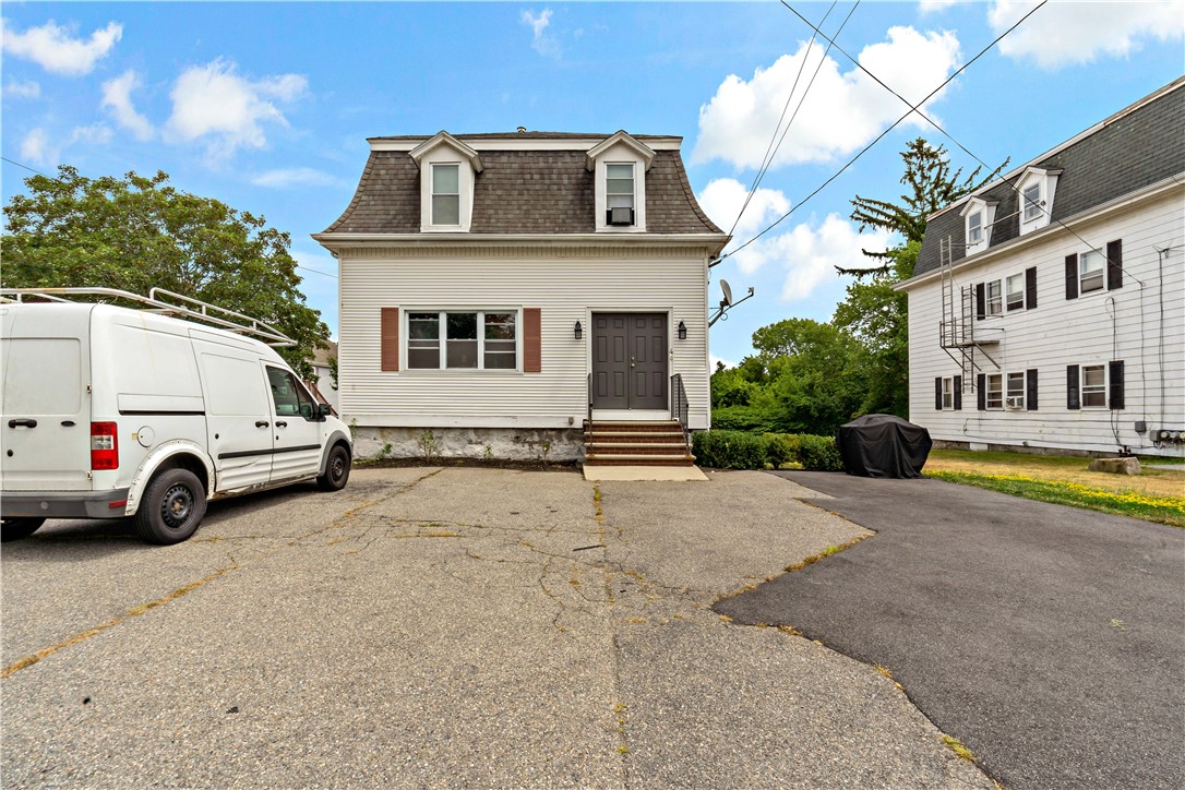 4 Fish Road Tiverton, RI 02878 - Photo 4 of 37