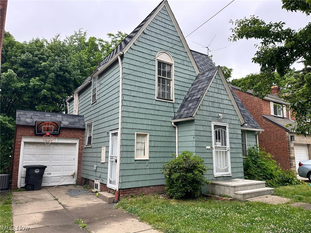 16805 Hillsboro Road Cleveland, OH 44112 - Photo 2 of 31 Gallery Image 2