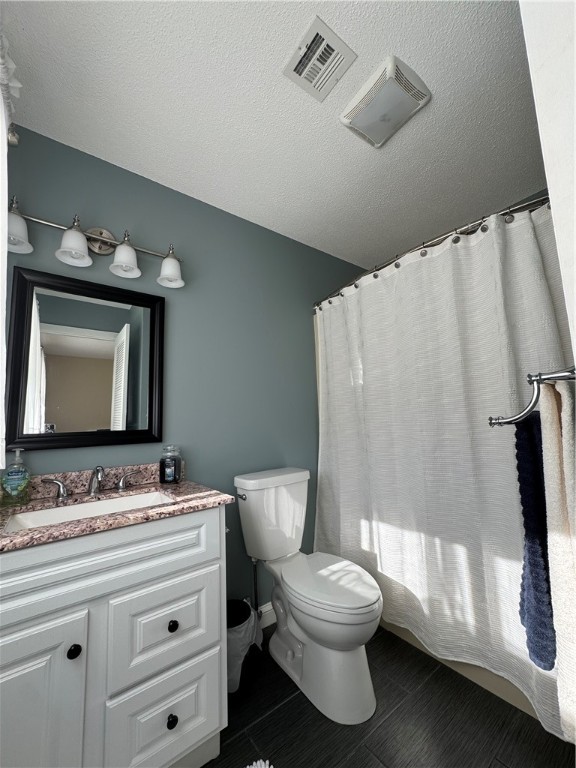 18 Palmer Circle Hopkinton, RI 02832 - Photo 20 of 31 Guest bath w/shower - tub