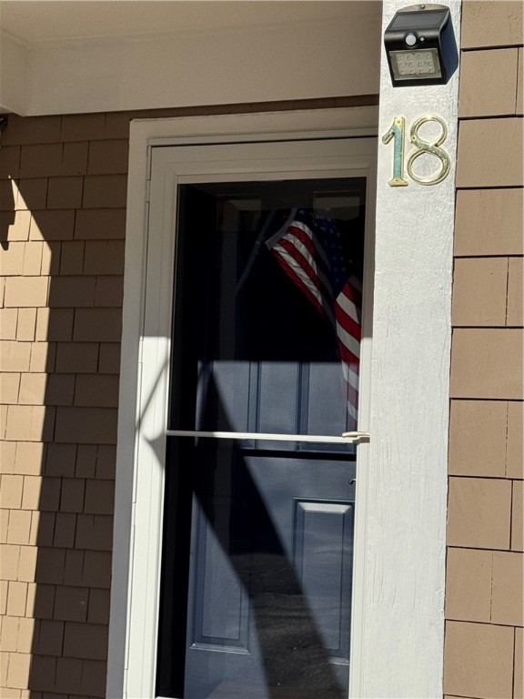 18 Palmer Circle Hopkinton, RI 02832 - Photo 3 of 31 18 Palmer - private / covered entry