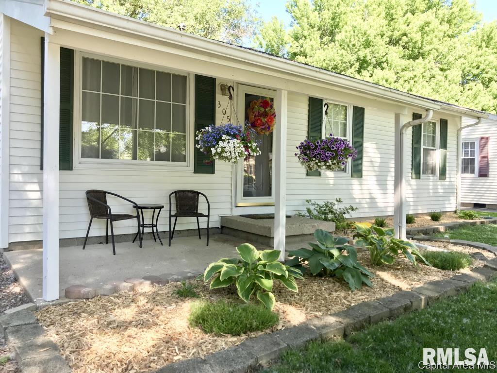 305 Parkview Drive Rochester, IL 62563 - Photo 1 of 25 Gallery Image 1