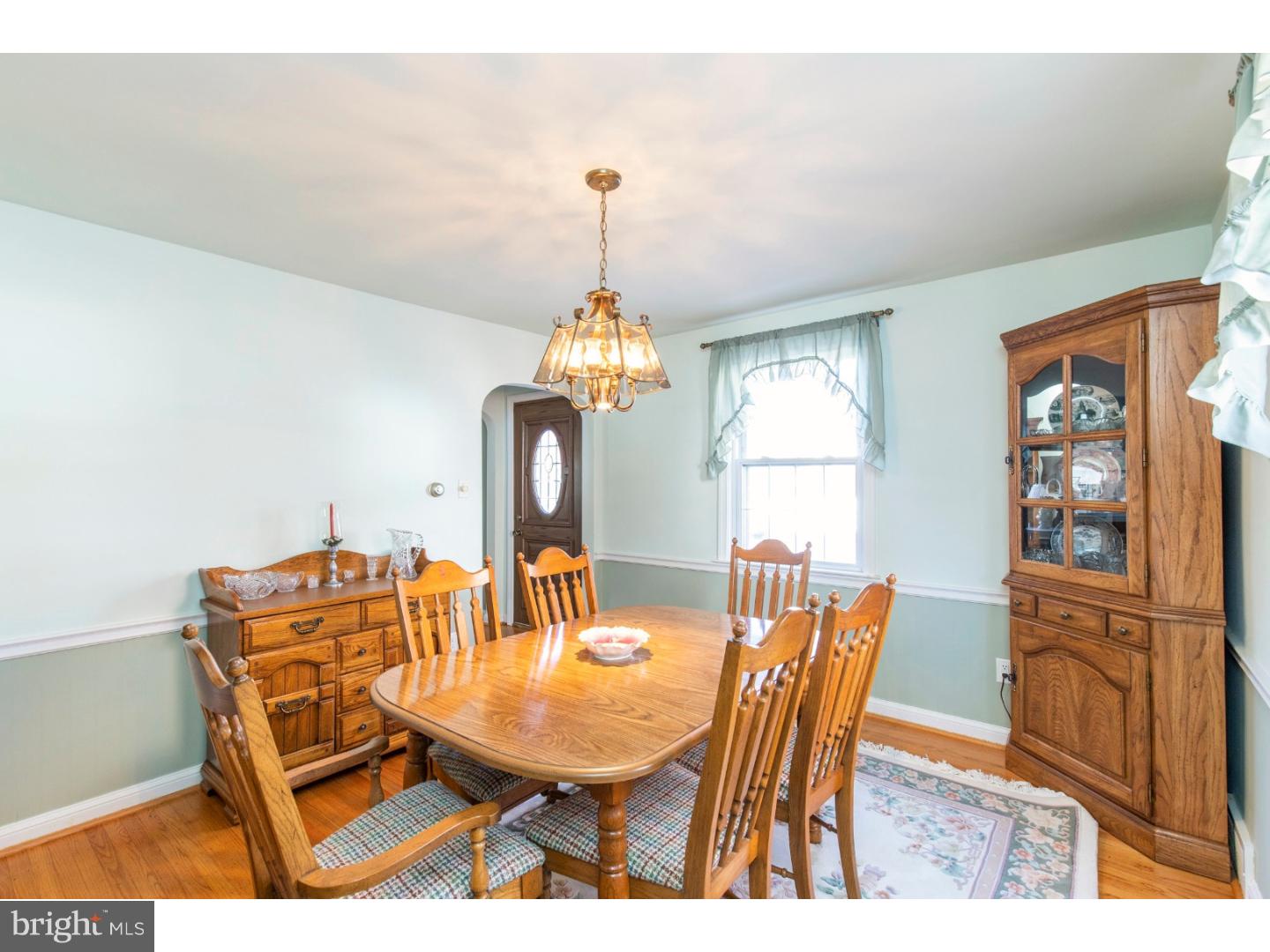 261 Rambling Way Springfield, PA 19064 - Photo 11 of 21 Dining Room