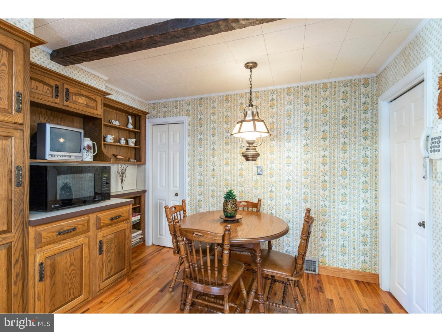 261 Rambling Way Springfield, PA 19064 - Photo 7 of 21 Kitchen