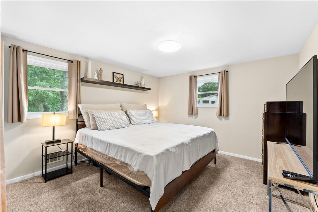 84 Hilton Road Warwick, RI 02889 - Photo 18 of 35