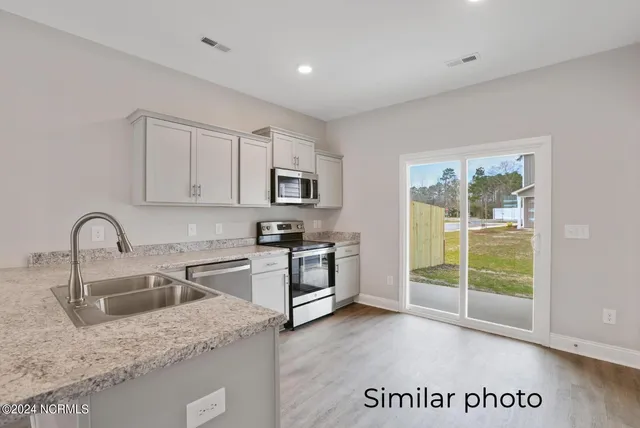 $193,900 | 120 Loren Road, Hubert, NC 28539