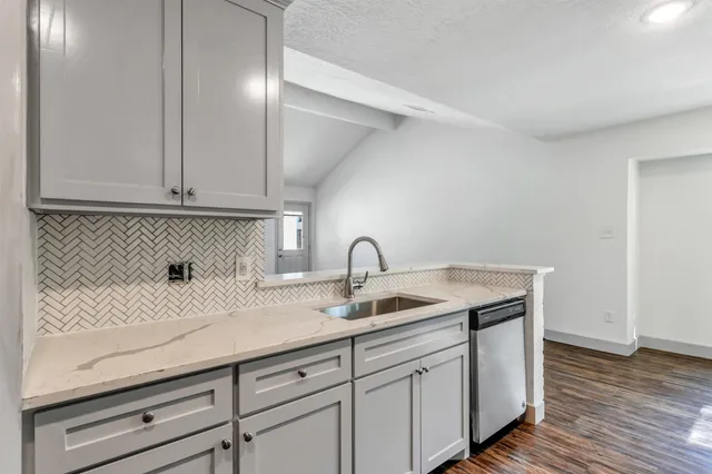 a close view of sink and tap