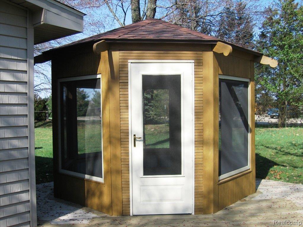 6043 San Luray Road Gregory, MI 48137 - Photo 4 of 13 Gazebo