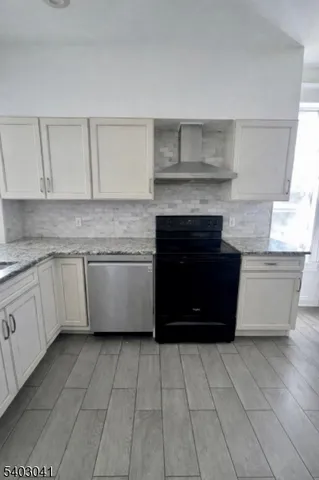 $648,900 | 305 Stockton Street, Hightstown, NJ 08520