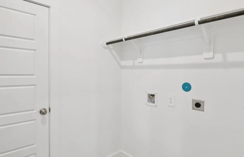 16237 Parish Pointe Court Conroe, TX 77302 - Photo 6 of 9 Photo is not of the actual home, but is an inspirational photo of builder’s model home and may depict options, furnishings, and/or decorator features that are not included