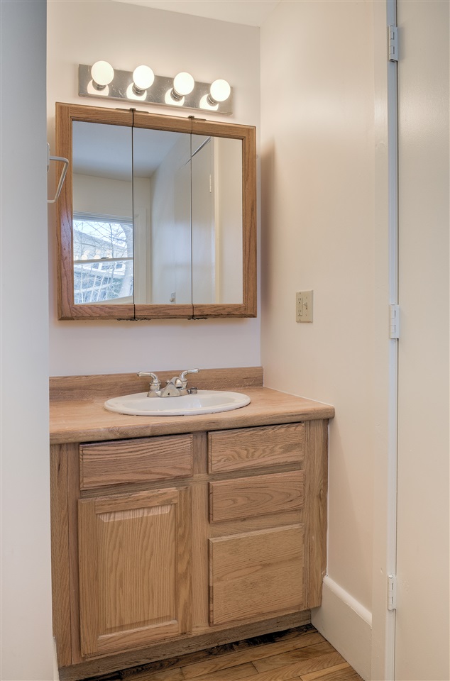 31 Robbins Road Keene, NH 03431 - Photo 13 of 25