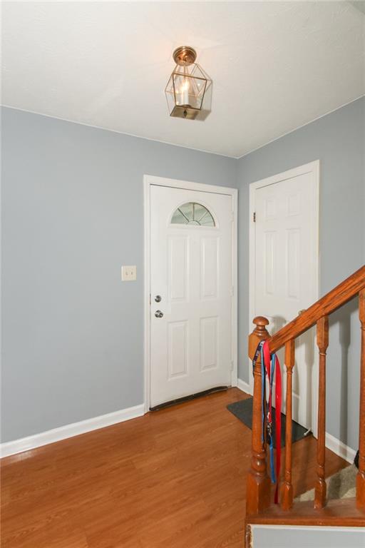 8365 Castle Ridge Lane Indianapolis, IN 46256 - Photo 3 of 22 Gallery Image 3