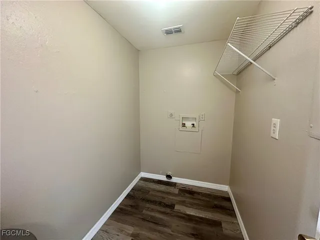 $1,350 | 829 Gleason Parkway, Unit 2, Cape Coral, FL 33914