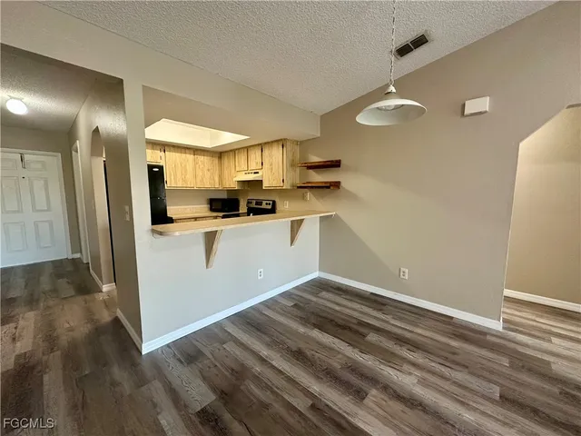 $1,350 | 829 Gleason Parkway, Unit 2, Cape Coral, FL 33914