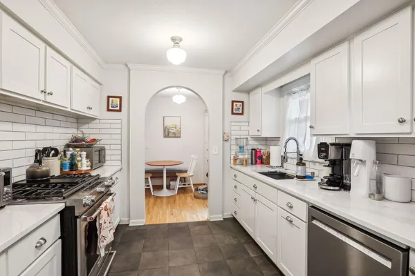 $3,250 | 4237 Ottawa Avenue South, Minneapolis, MN 55416