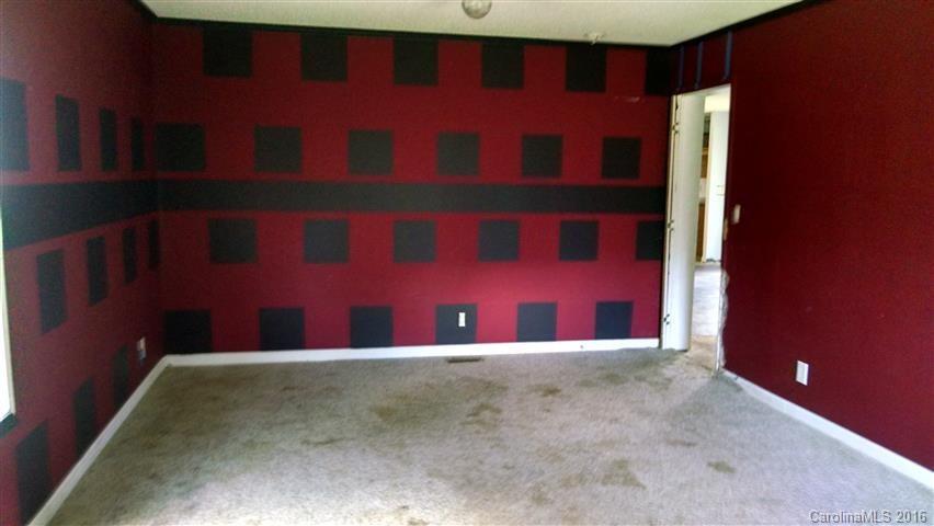 25 Reed Road Fairview, NC 28730 - Photo 5 of 13 Gallery Image 5