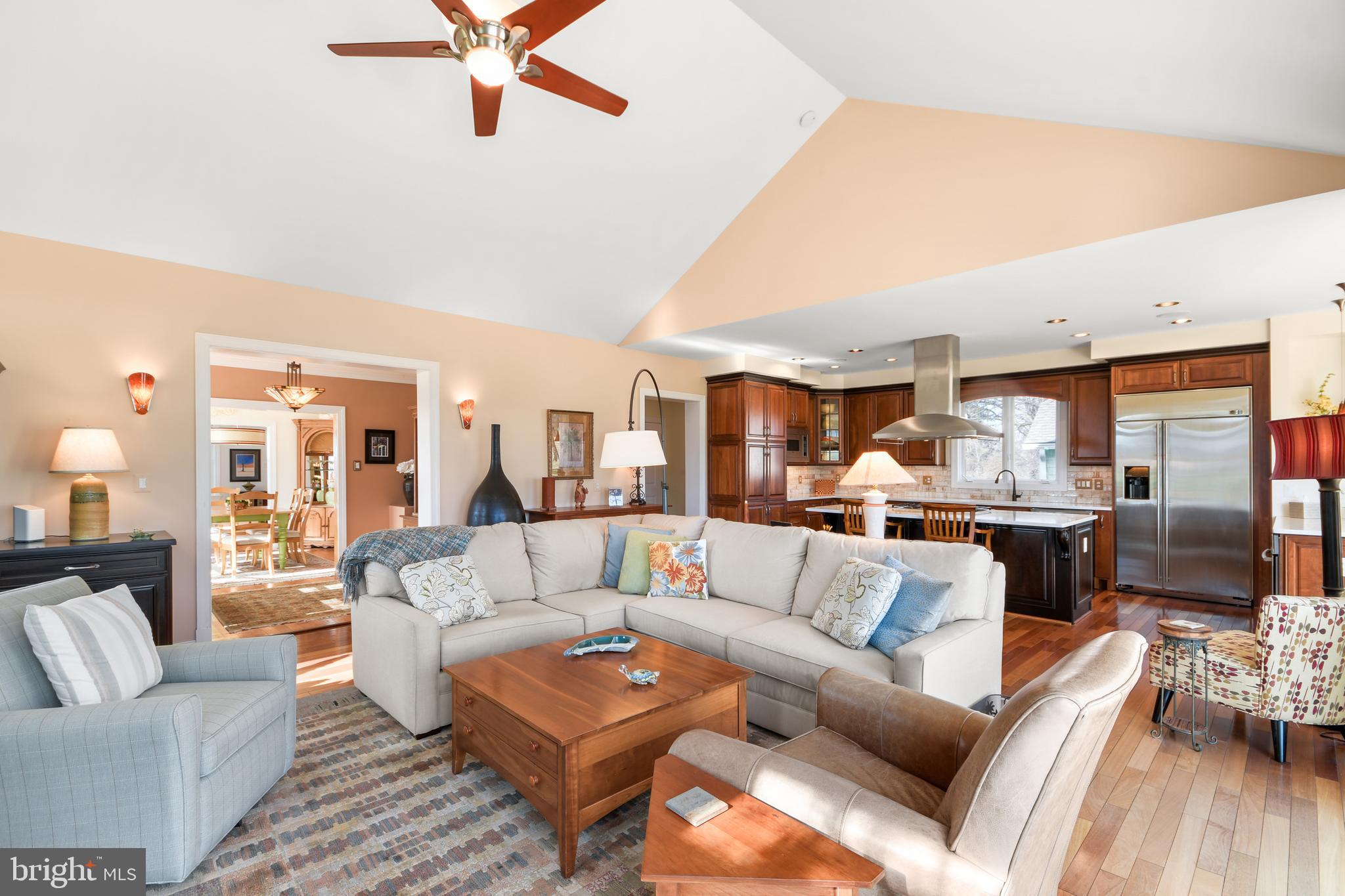 3356 Point Of Rocks Road Jefferson, MD 21755 - Photo 20 of 94 Family Room