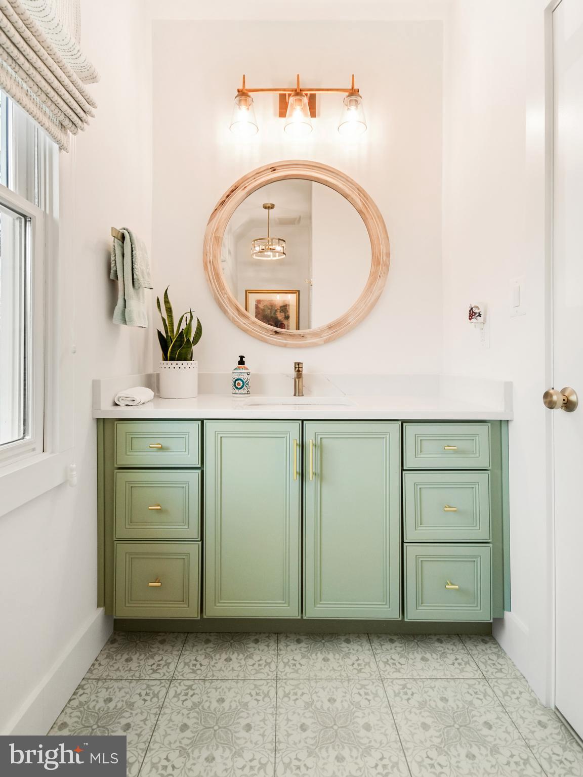 3356 Point Of Rocks Road Jefferson, MD 21755 - Photo 49 of 94 Upper level Primary Bath