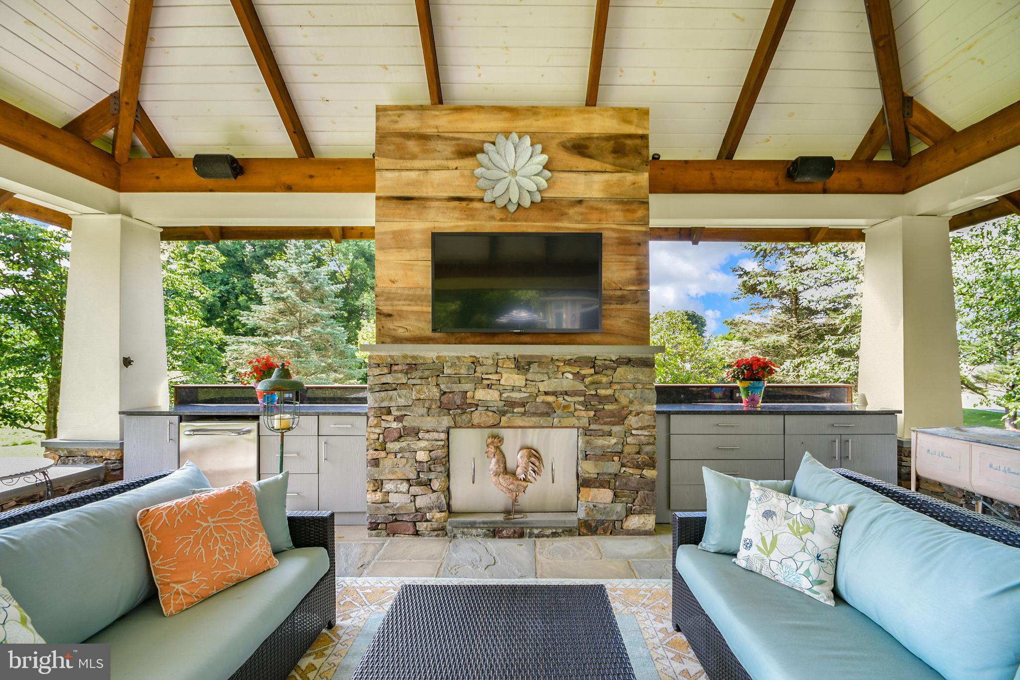 3356 Point Of Rocks Road Jefferson, MD 21755 - Photo 8 of 94