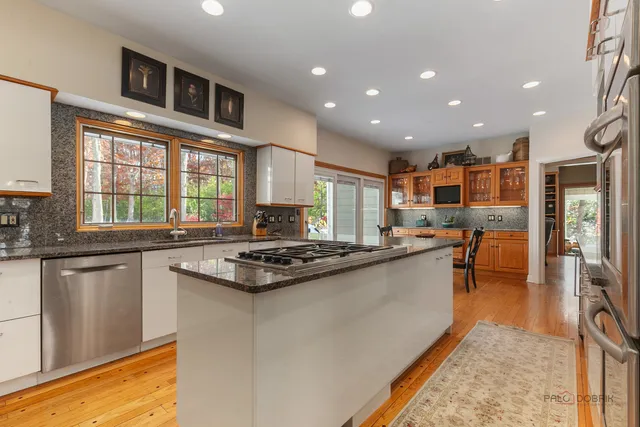 $1,599,000 | 501 Rockefeller Road, Lake Forest, IL 60045