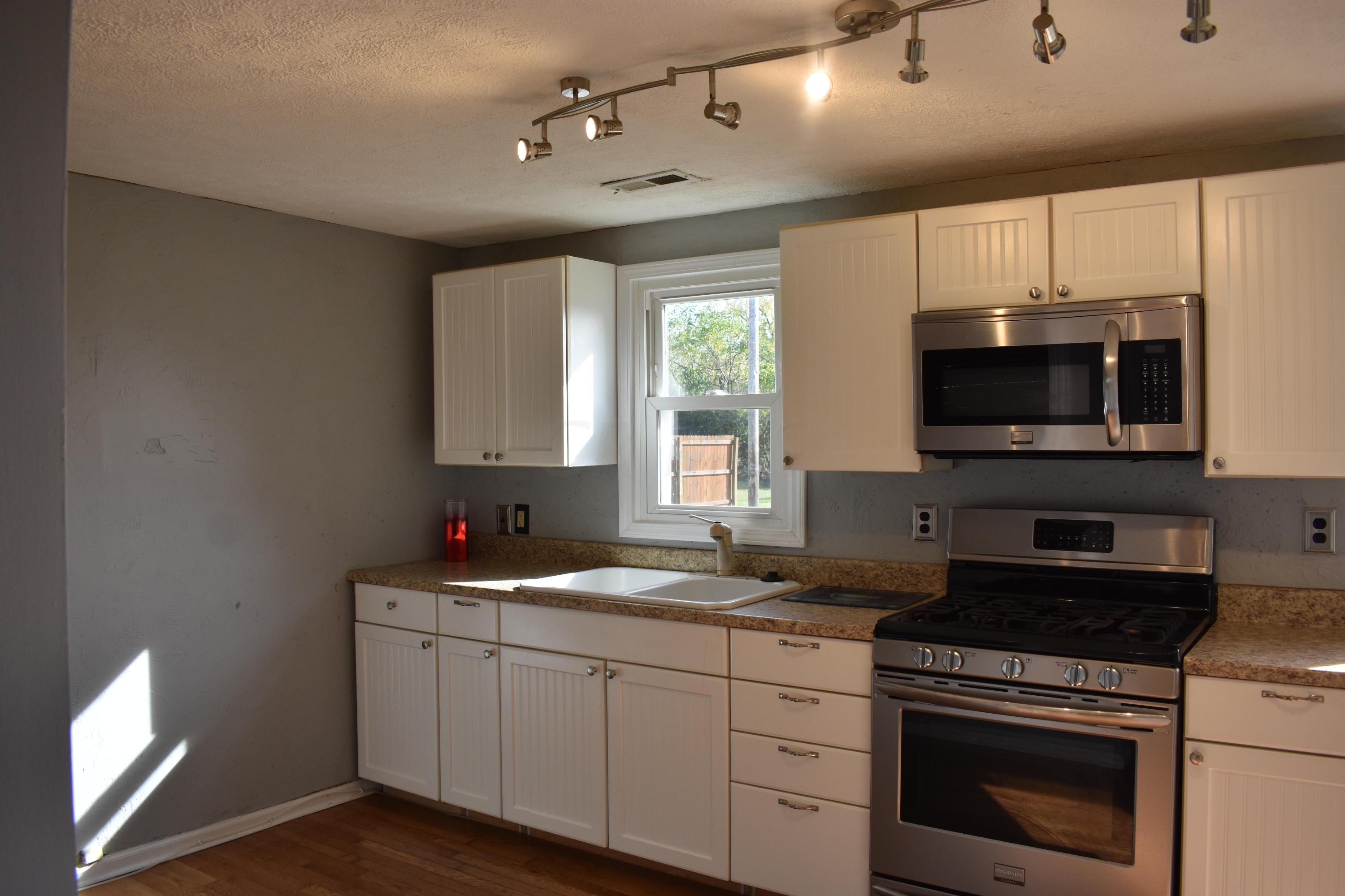 14361 Cleveland Road Southwest Pataskala, OH 43062 - Photo 4 of 24