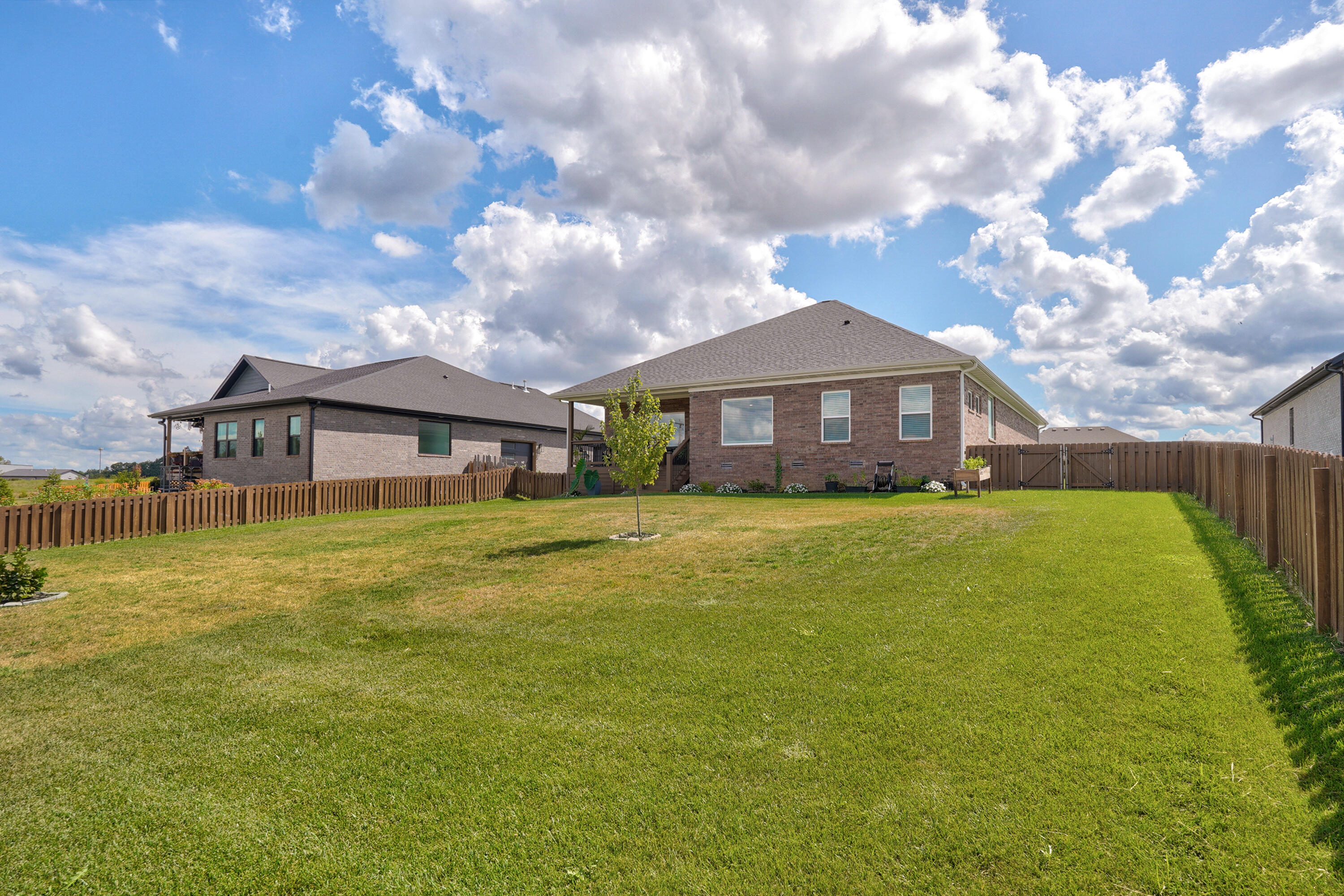 1065 West Gaslight Drive Springfield, MO 65810 - Photo 37 of 46 1065 W Gaslight Dr-38