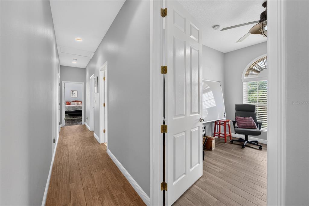 339 Manatee Lane Tarpon Springs, FL 34689 - Photo 23 of 35