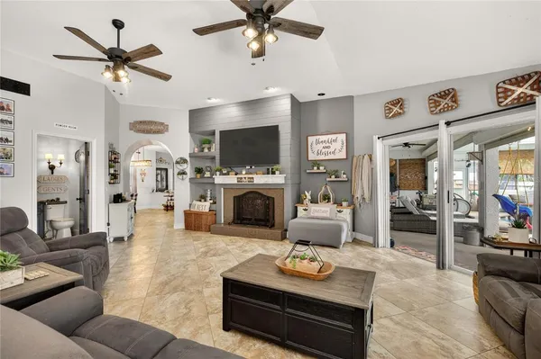 $750,000 | 2040 Park Forest Boulevard, Mount Dora, FL 32757