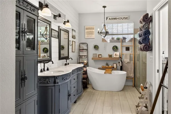 $750,000 | 2040 Park Forest Boulevard, Mount Dora, FL 32757