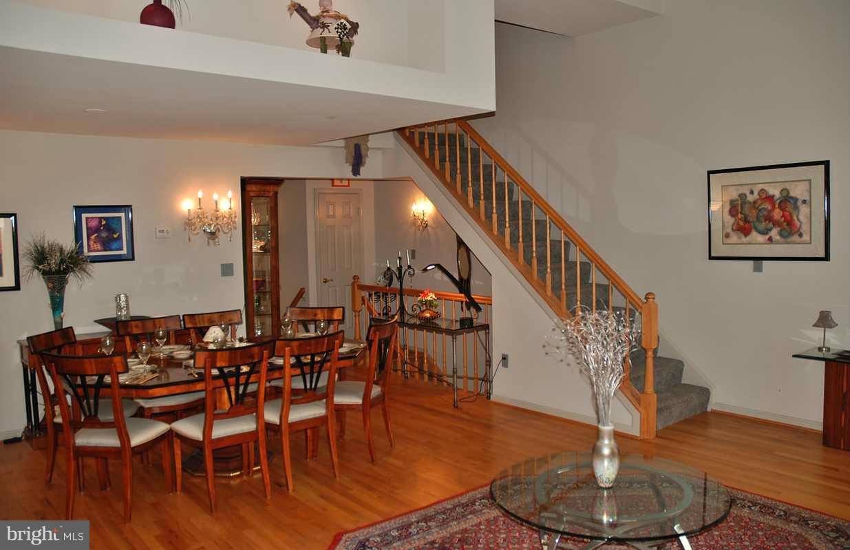 36 Dawn View Court Silver Spring, MD 20904 - Photo 4 of 27 Dining Room