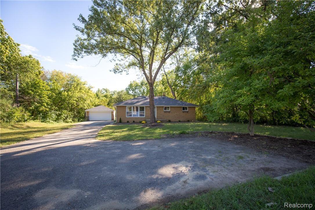 2903 West Auburn Road Rochester, MI 48309 - Photo 36 of 36 IMG_4009.jpg