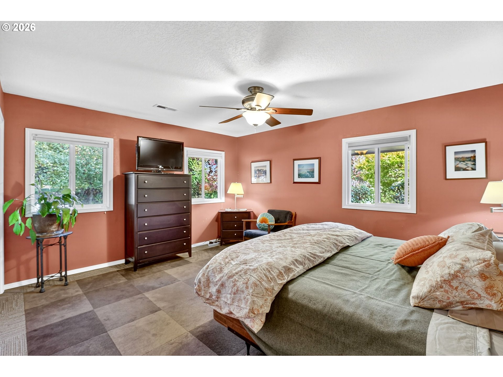 1620 Southwest Maplecrest Drive Portland, OR 97219 - Photo 21 of 48 Primary Bedroom