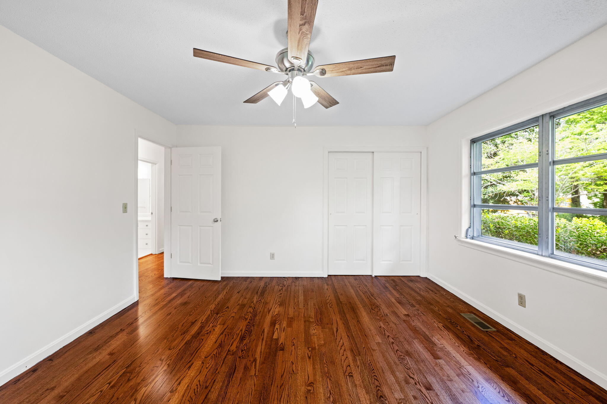 1847 Hickory Valley Road Chattanooga, TN 37421 - Photo 27 of 52 7-web-or-mls-DSC_9258