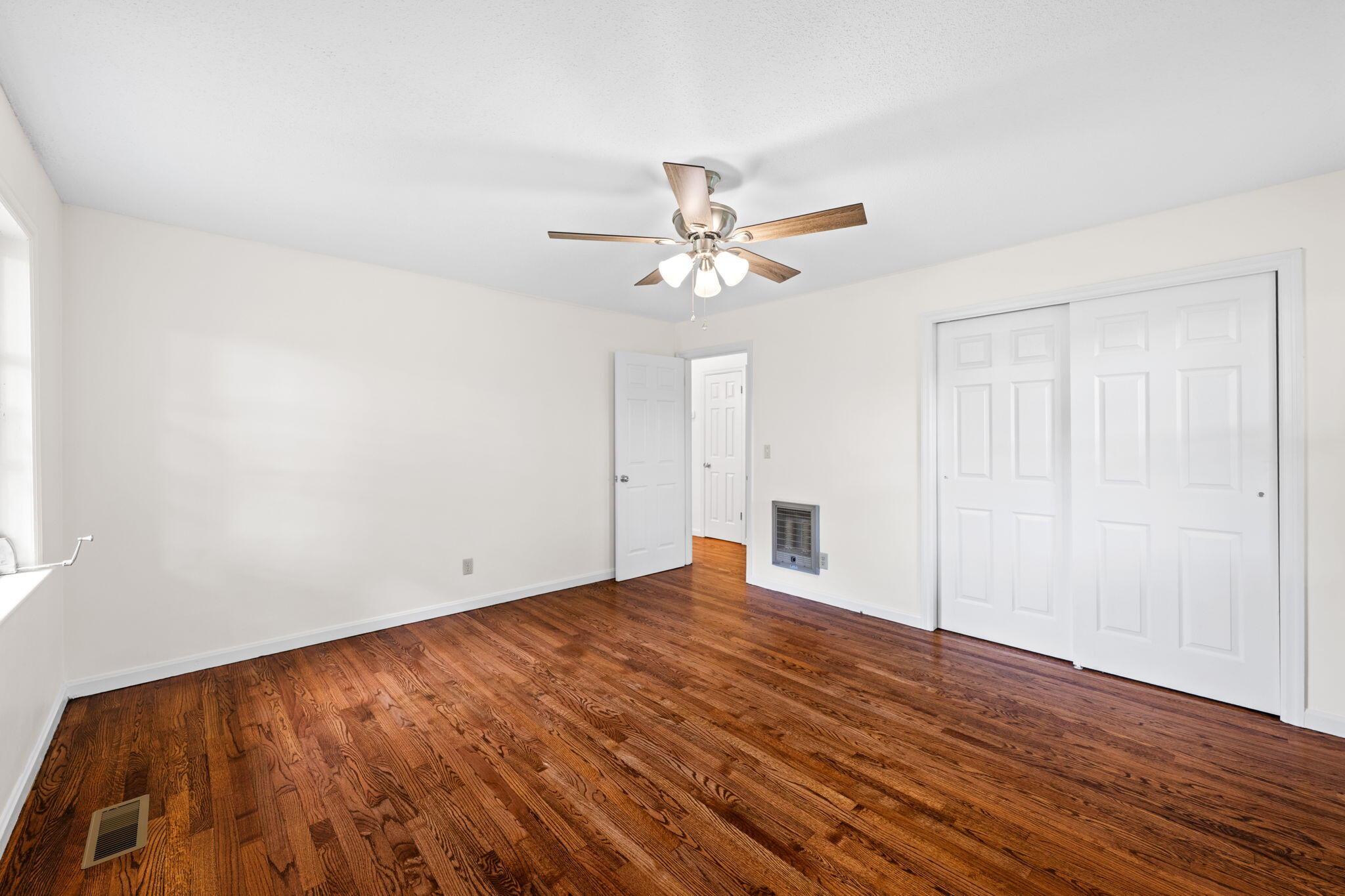 1847 Hickory Valley Road Chattanooga, TN 37421 - Photo 29 of 52 9-web-or-mls-DSC_9265