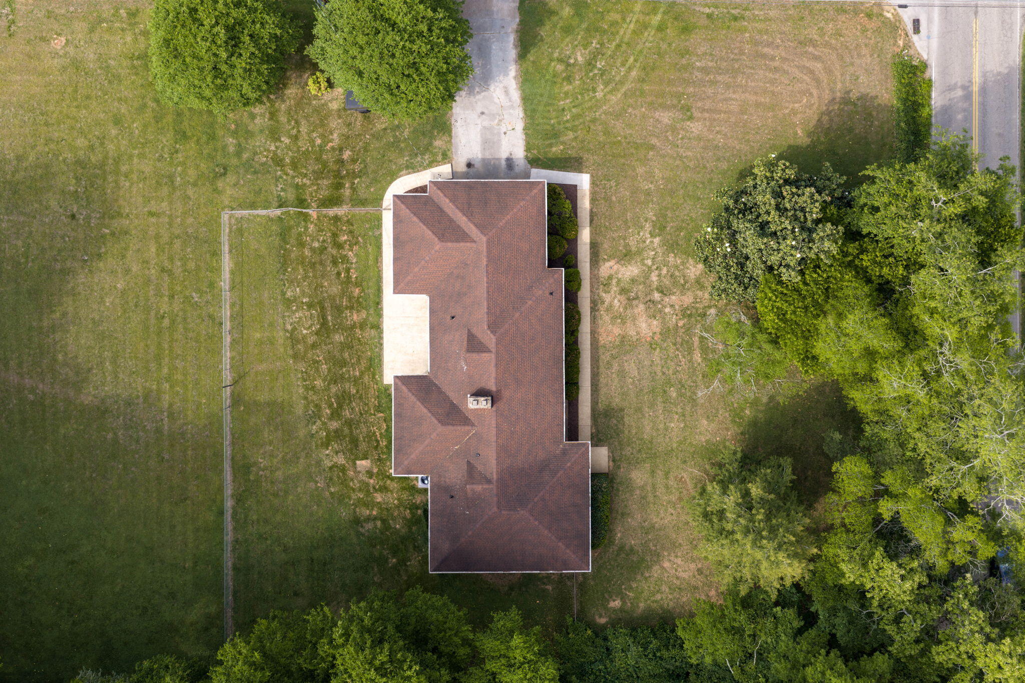 1847 Hickory Valley Road Chattanooga, TN 37421 - Photo 46 of 52 42-web-or-mls-DJI_20260423165155_0024_D-