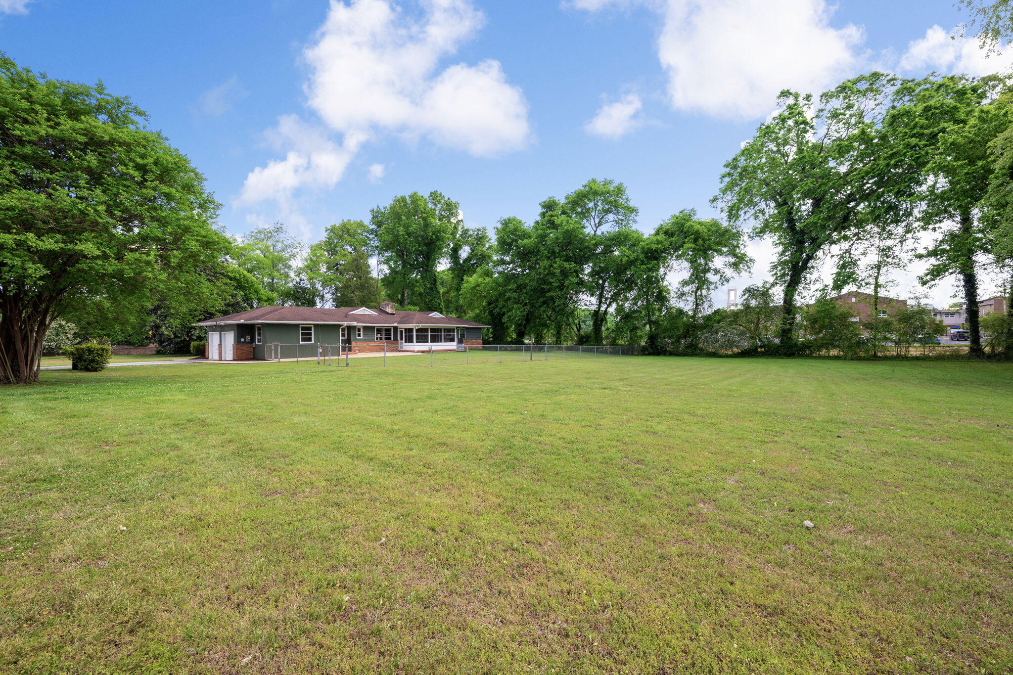 1847 Hickory Valley Road Chattanooga, TN 37421 - Photo 50 of 52 50-web-or-mls-DSC_9253