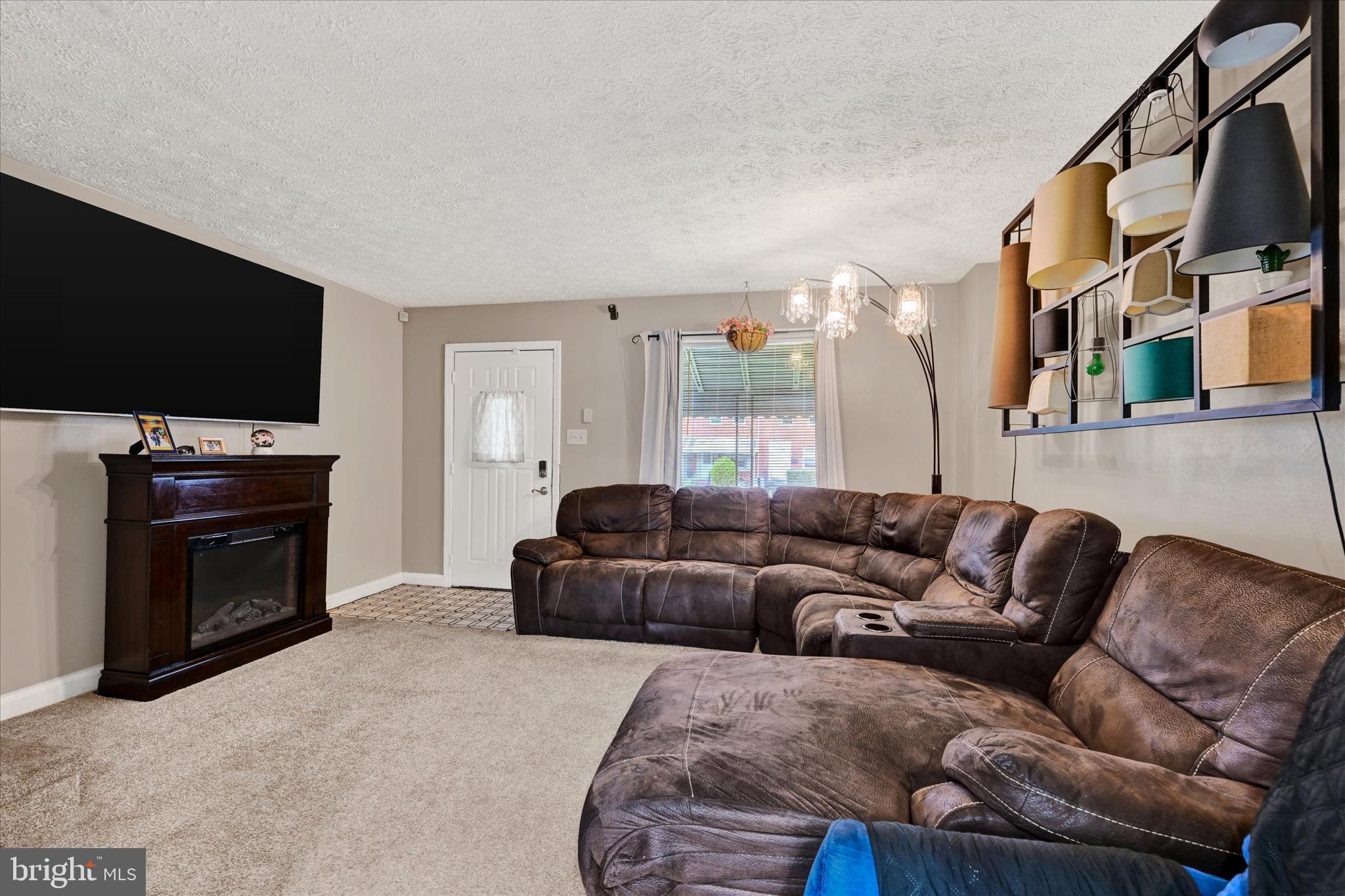143 Riverthorn Road Middle River, MD 21220 - Photo 6 of 28 Gallery Image 6