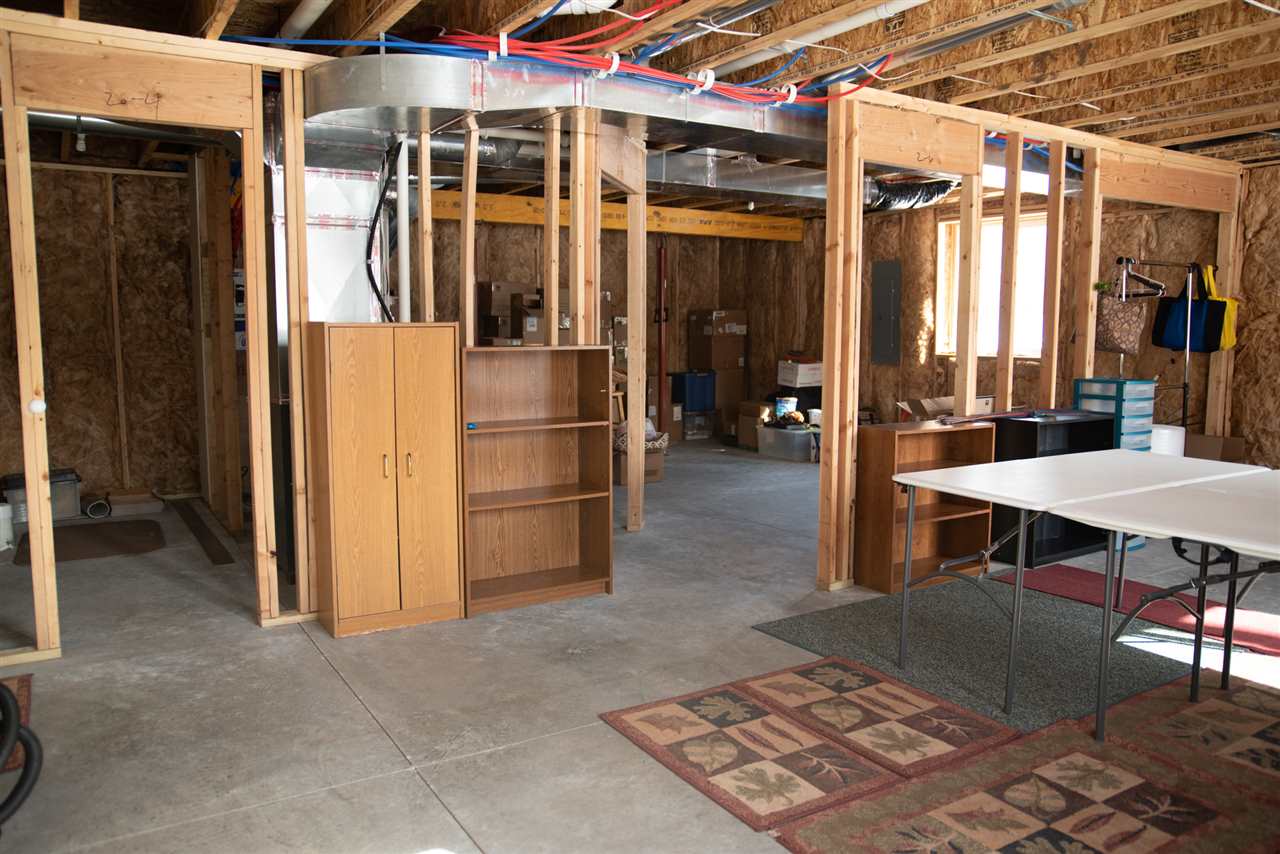 2011 Shady Grove Road Southwest Cedar Rapids, IA 52404 - Photo 31 of 34 Gallery Image 31