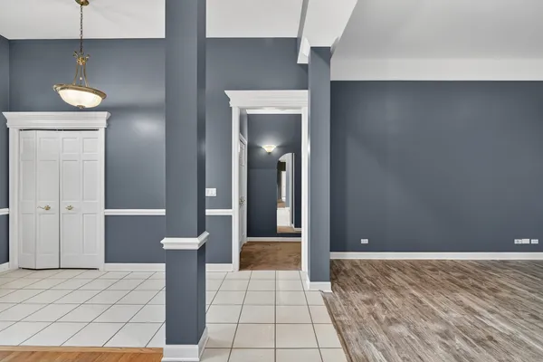 $469,900 | 412 Rainbow Drive, Sleepy Hollow, IL 60118