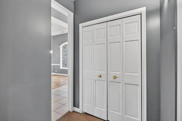 $469,900 | 412 Rainbow Drive, Sleepy Hollow, IL 60118