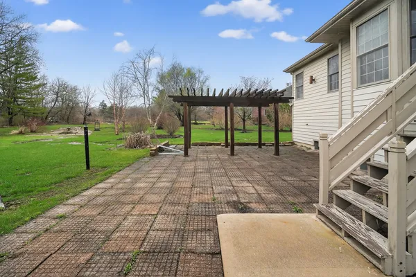 $469,900 | 412 Rainbow Drive, Sleepy Hollow, IL 60118