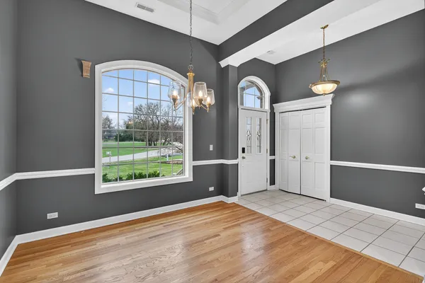 $469,900 | 412 Rainbow Drive, Sleepy Hollow, IL 60118