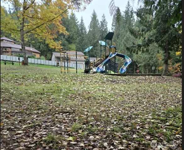 a view of a small yard