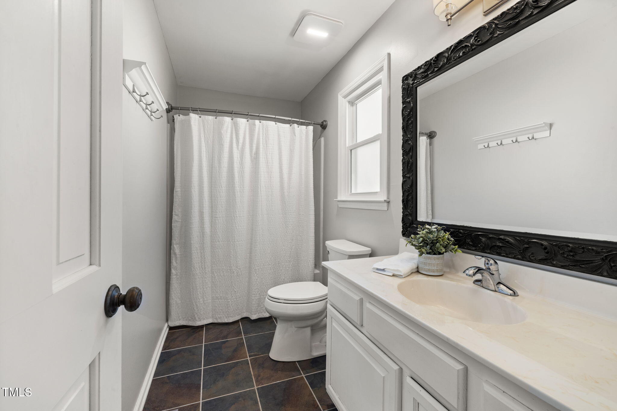 101 Longneedle Court Raleigh, NC 27603 - Photo 25 of 32 26-web-or-mls-7K5A1285
