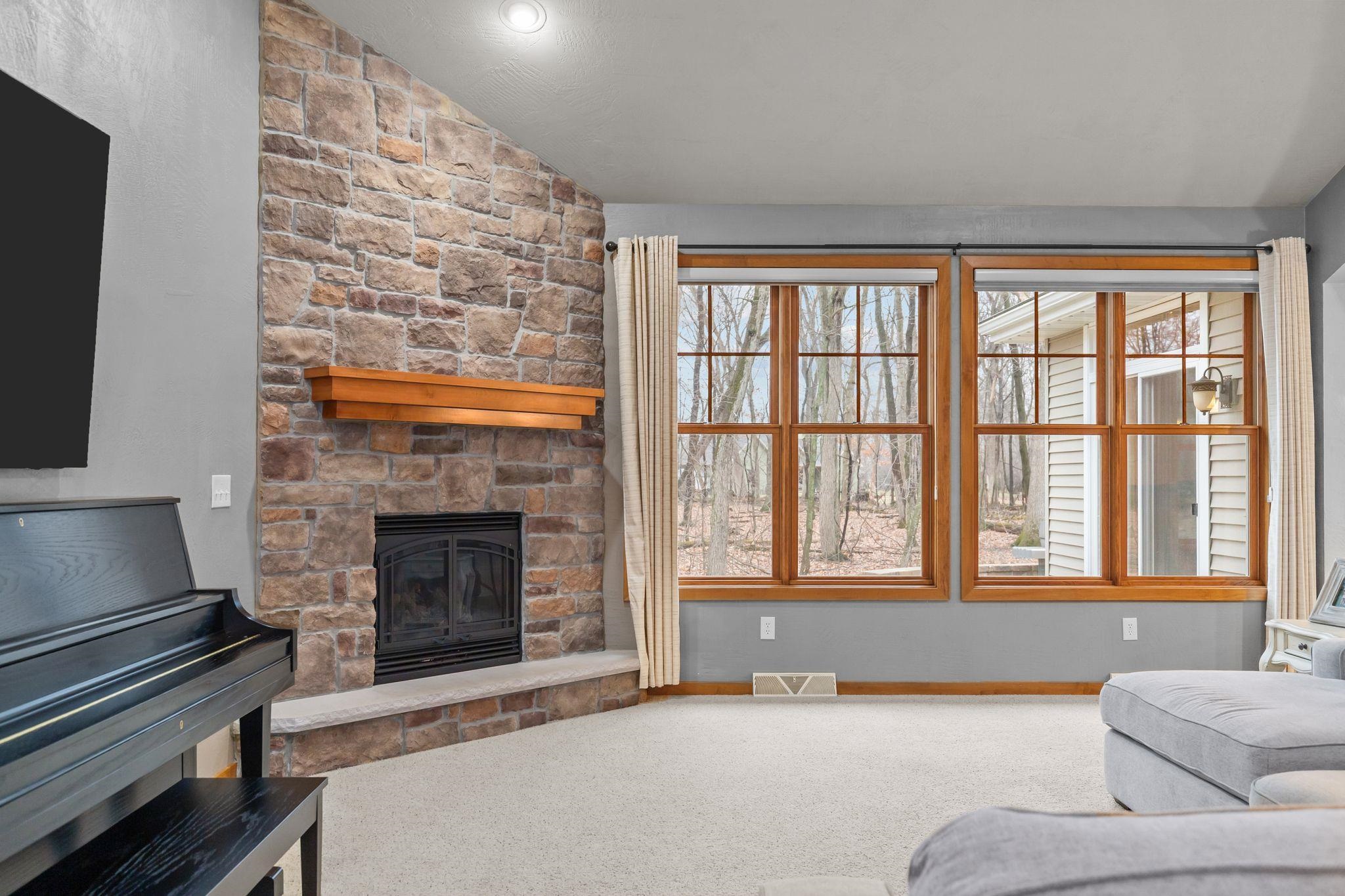 4231 Westview Lane Oshkosh, WI 54904 - Photo 15 of 68