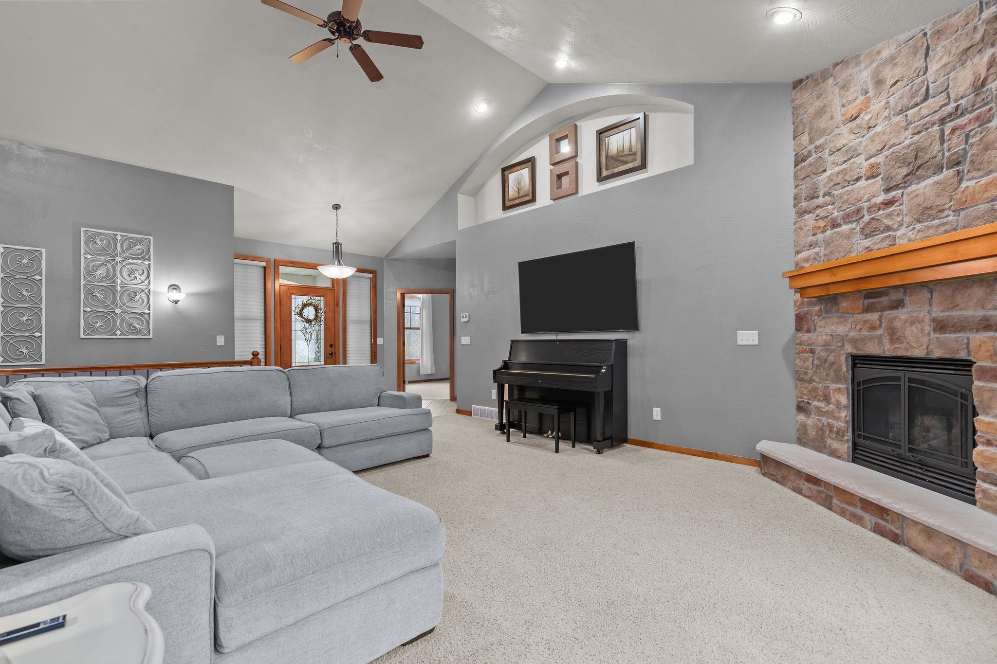 4231 Westview Lane Oshkosh, WI 54904 - Photo 48 of 68