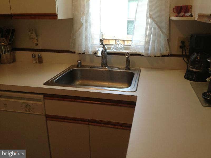 2609 Canterbury Road Baltimore, MD 21234 - Photo 12 of 28 Kitchen