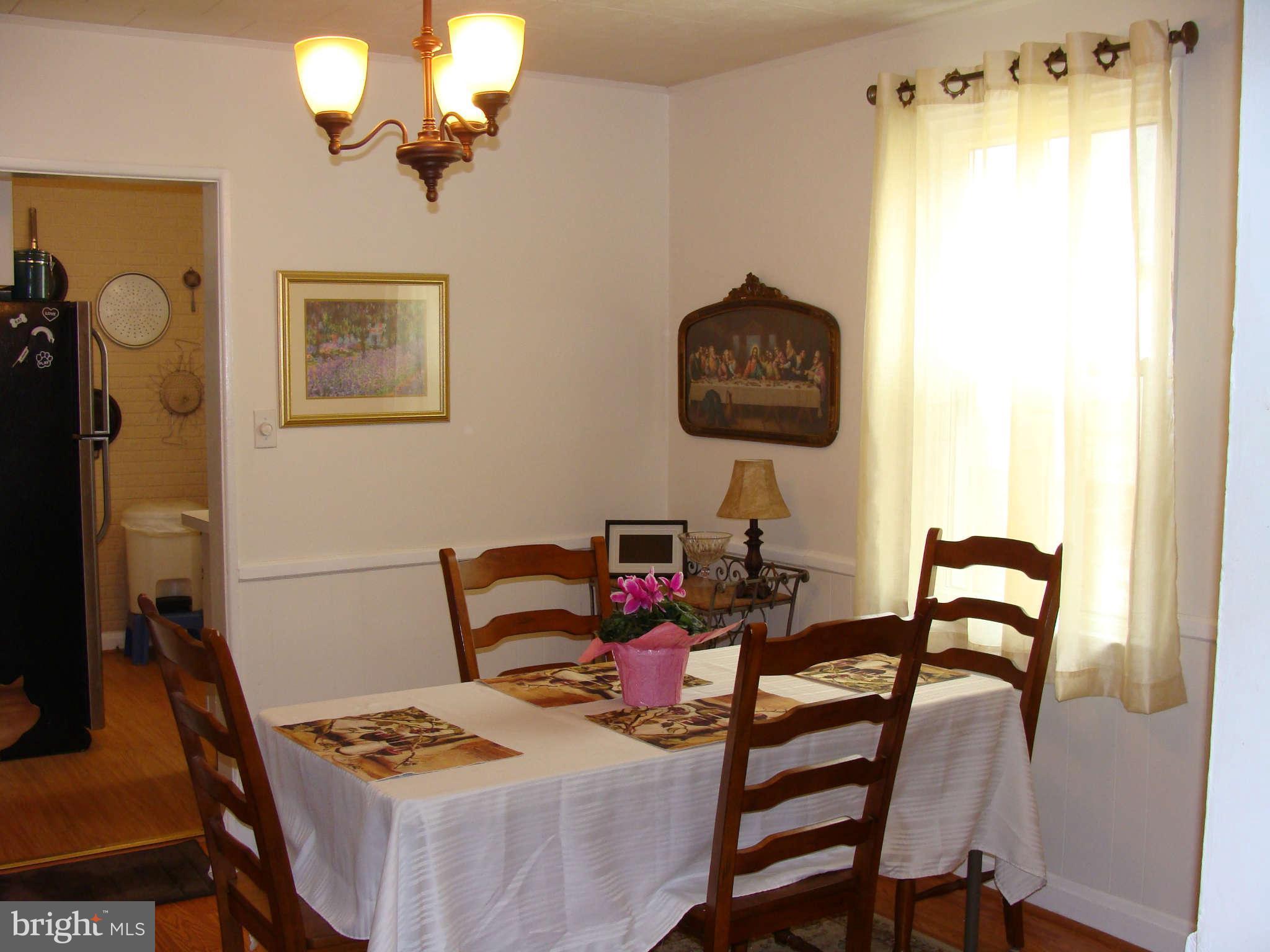 2609 Canterbury Road Baltimore, MD 21234 - Photo 18 of 28 Dining Room