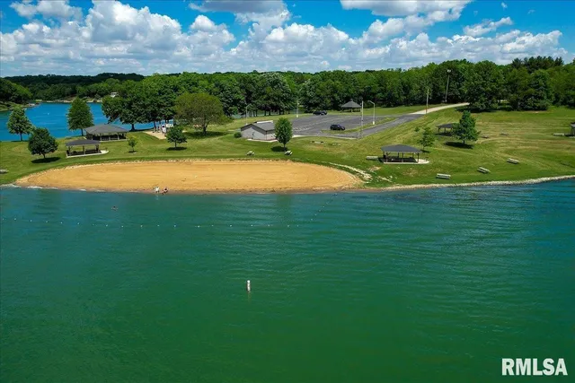 $19,900 | Lot #1 Lakeview Road North, Dahinda, IL 61428