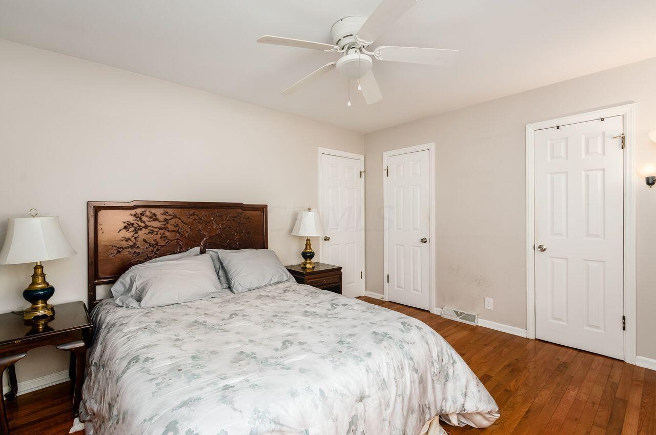 2025 Zollinger Road Columbus, OH 43221 - Photo 16 of 53 L_2025_Zollinger_Rd059