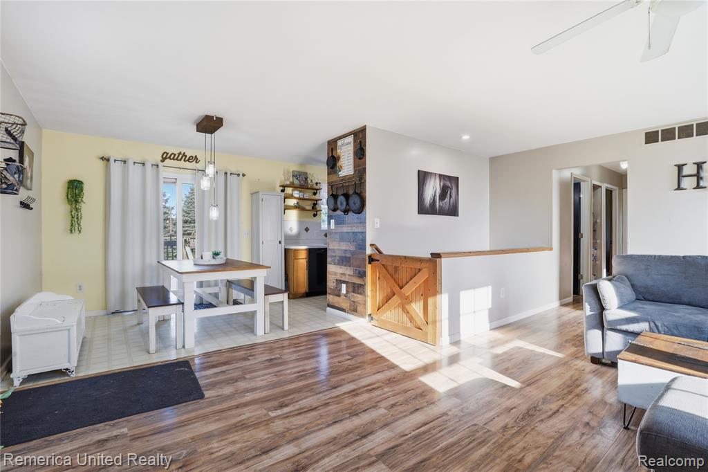15489 Bird Road Linden, MI 48451 - Photo 8 of 42